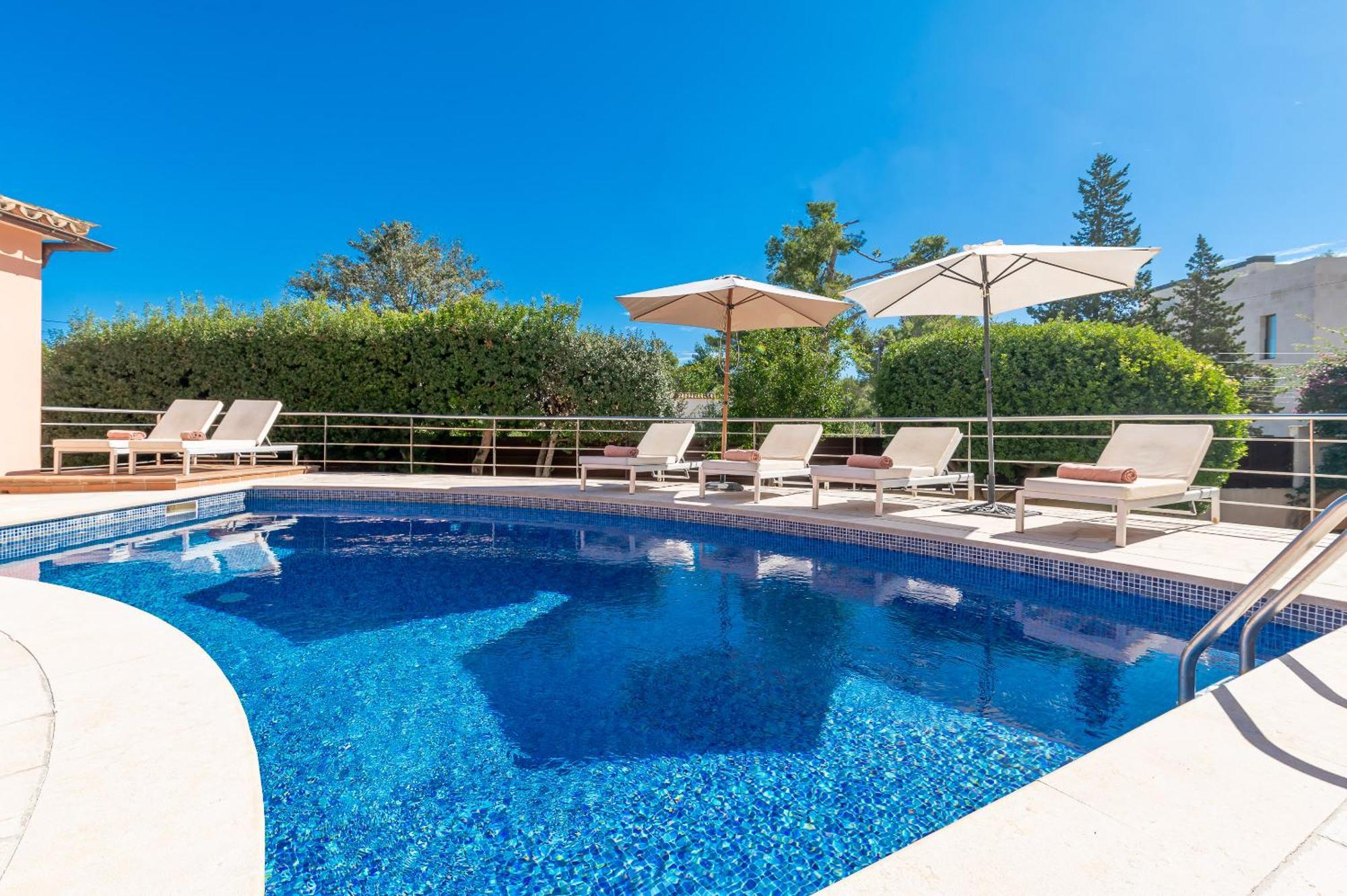Beach Villa Margot By Sealand Villas Port de Pollenca Exterior photo