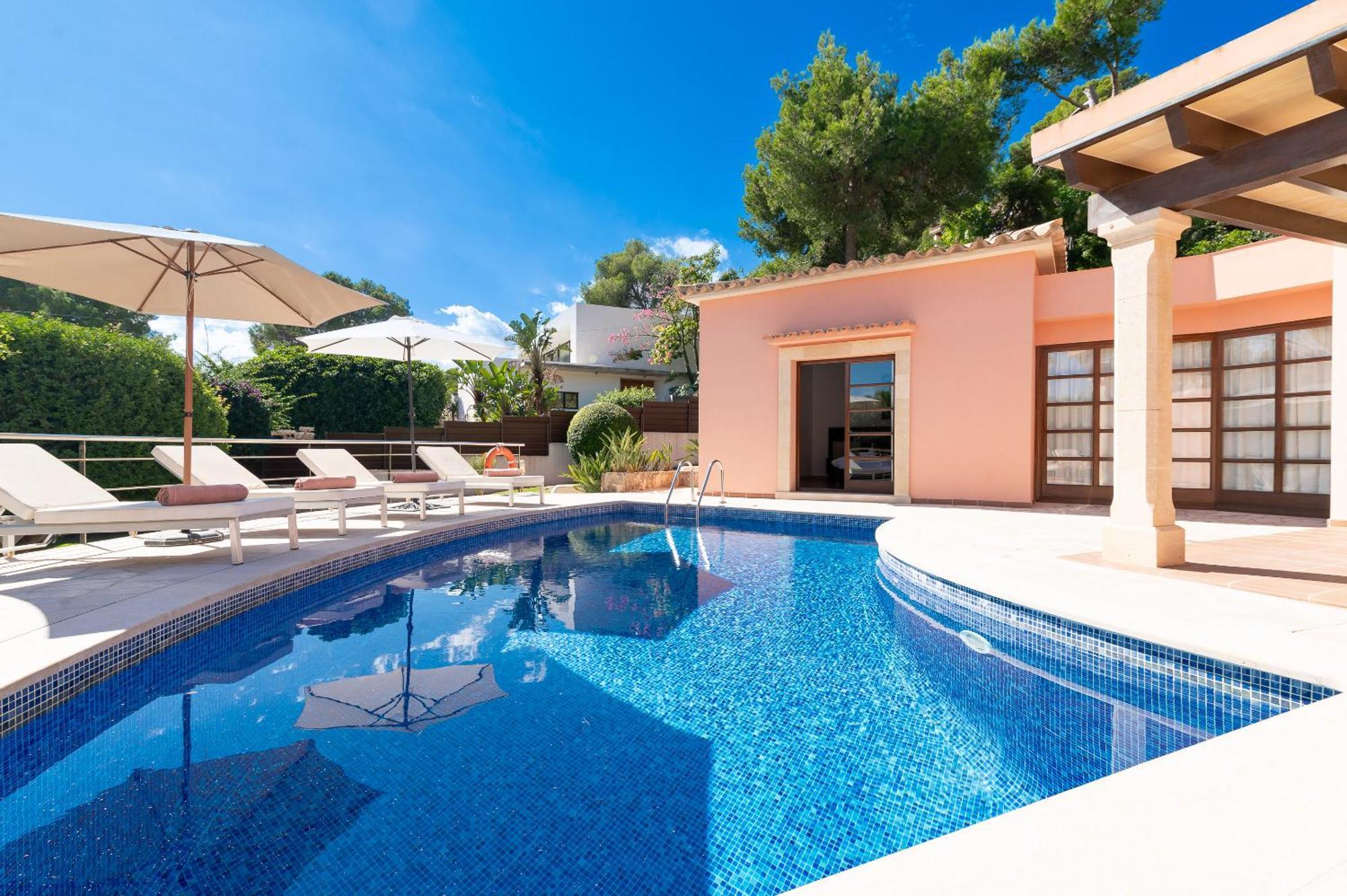 Beach Villa Margot By Sealand Villas Port de Pollenca Exterior photo